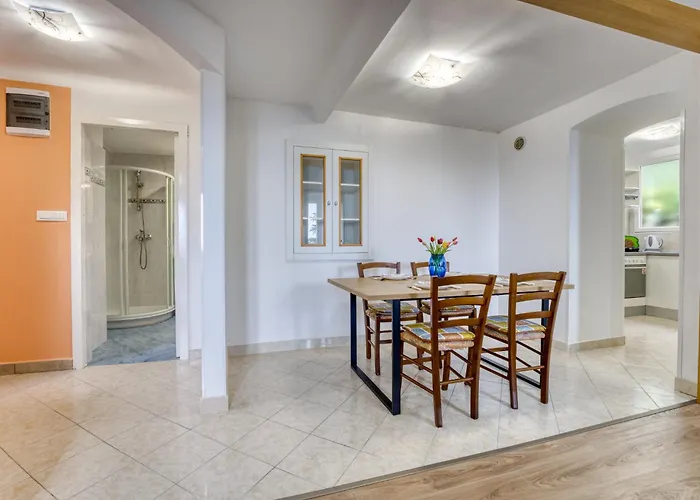 Апартаменты Vero-6 By Interhome